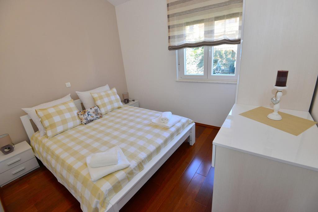 Apartments Villa Coratina Трогир Экстерьер фото